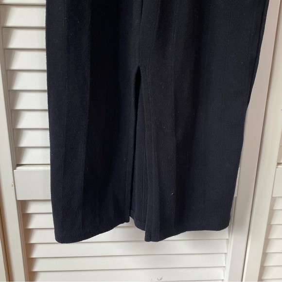 Bodycon Ribbed Midi Dress - Picture 5 of 5